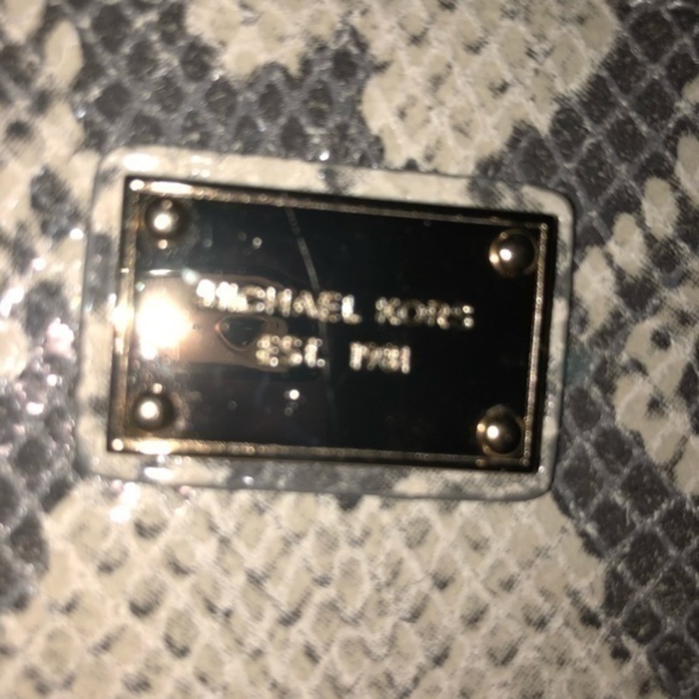 👛 MICHAEL KORS 👛 python print wristlet wallet - image 3